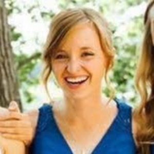 Meet your Posher, Caroline m.